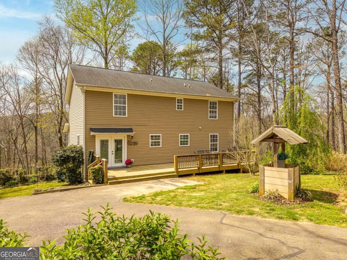 134 Nicholson Lane