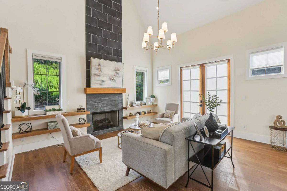 190 Arbor Garden CIR