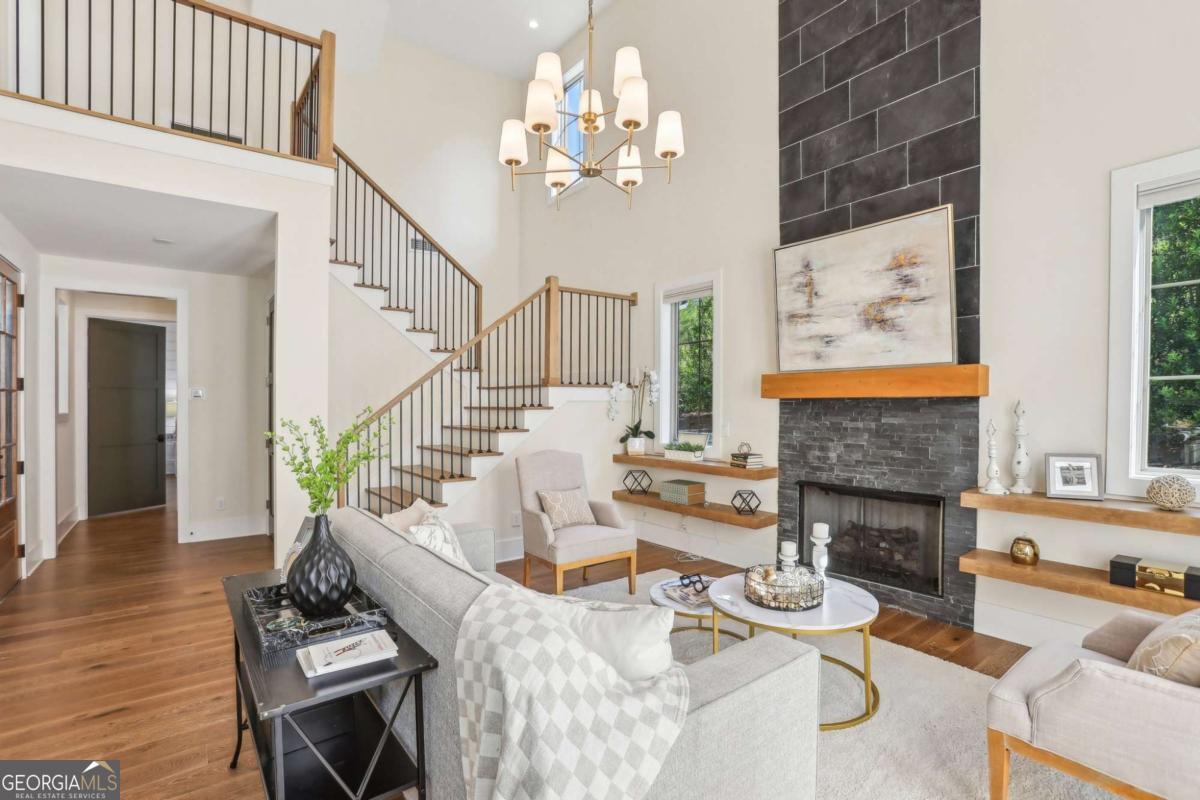 190 Arbor Garden CIR