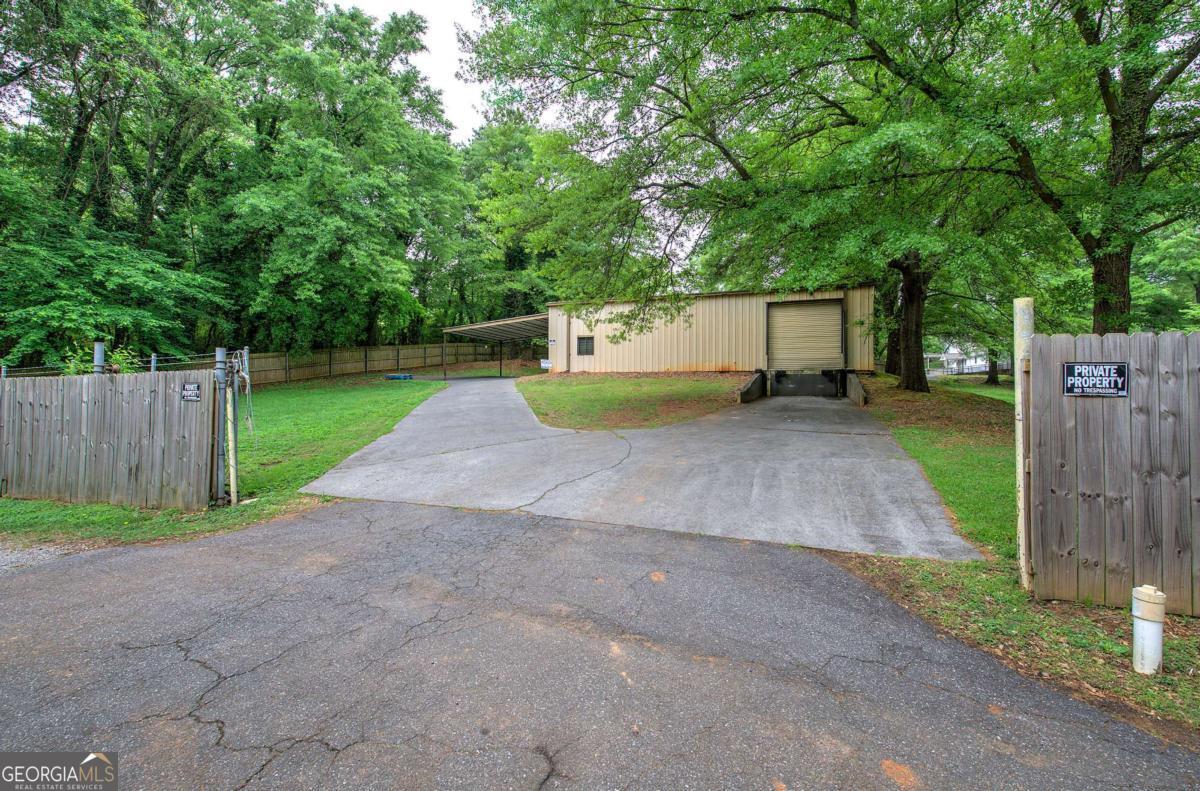 200 Rogers RD