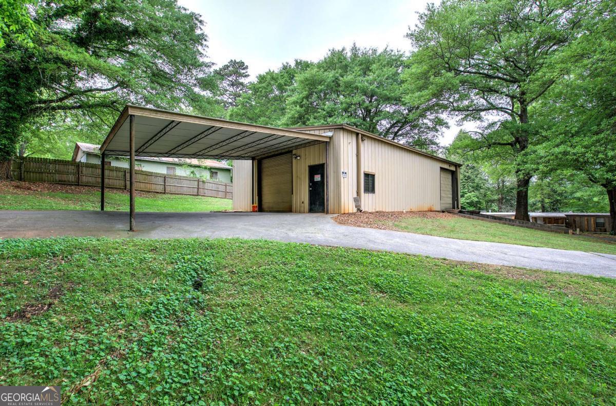 200 Rogers RD