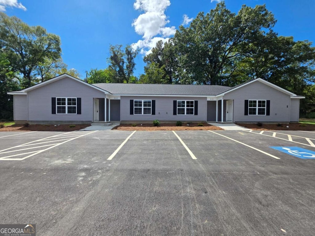 Photo of 212 Tabor Drive #3B, Warner Robins, GA 31093 (MLS # 10844814)