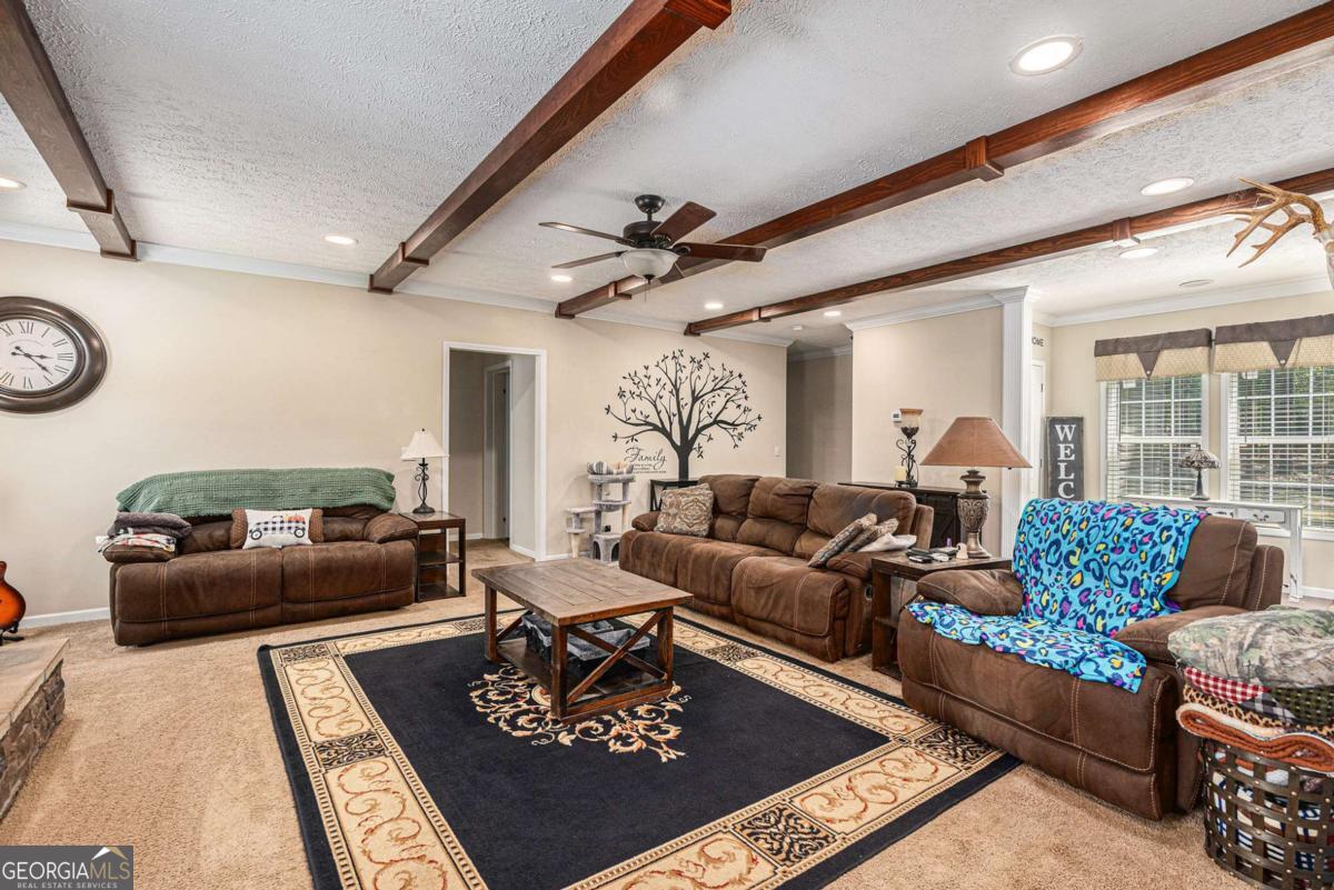 255 Wilson RD