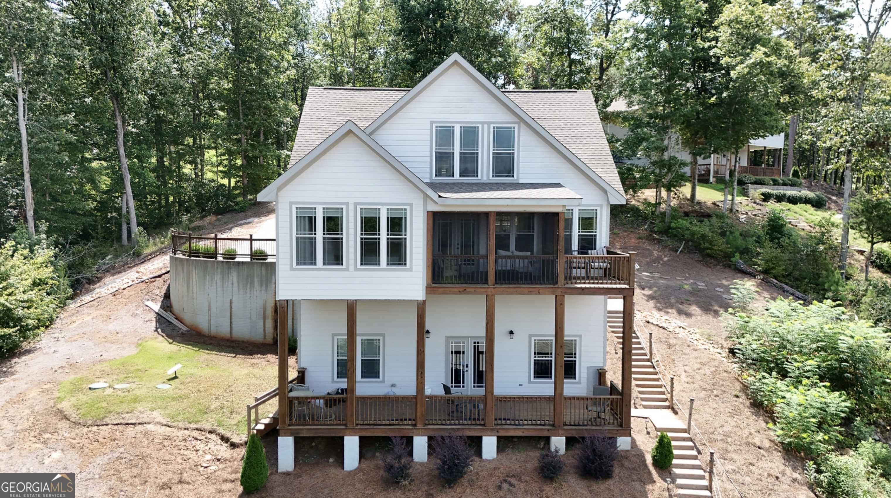 17 N Waterview DR