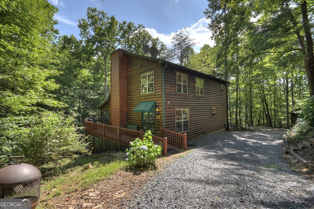 409 Hothouse LN