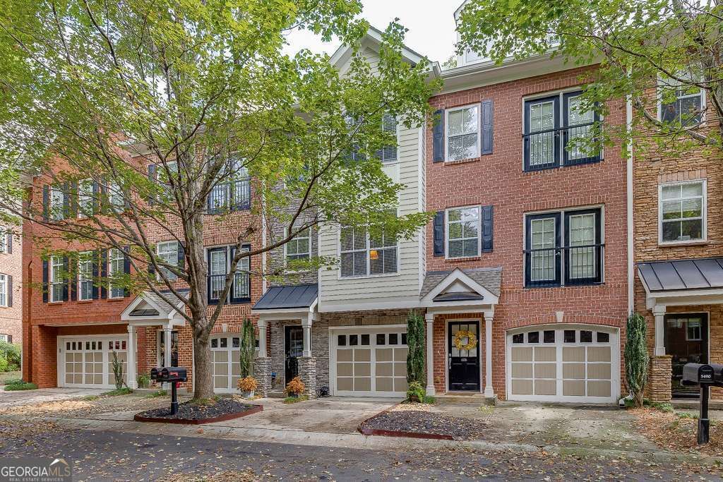 Photo of 5500 Glenridge Park, Atlanta, GA 30342 (MLS # 10624636)