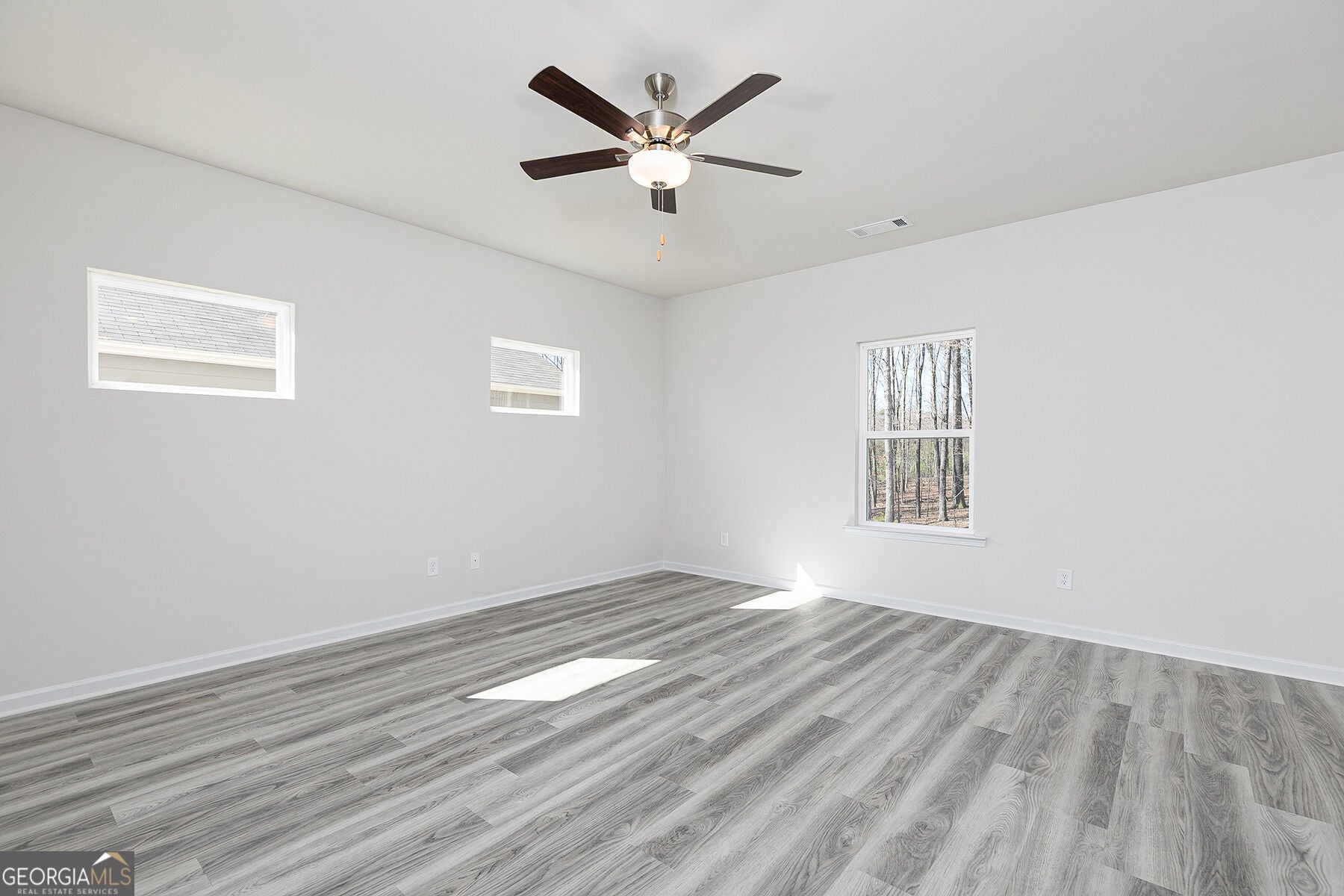 306 Collins PL