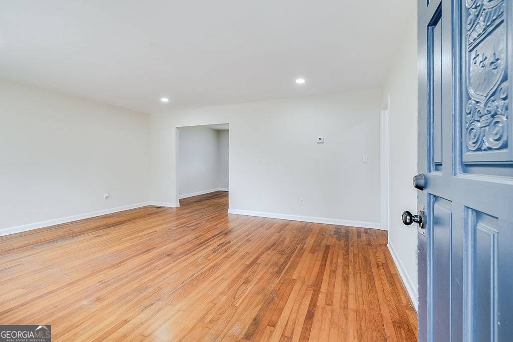 2105 Saint Johns AVE