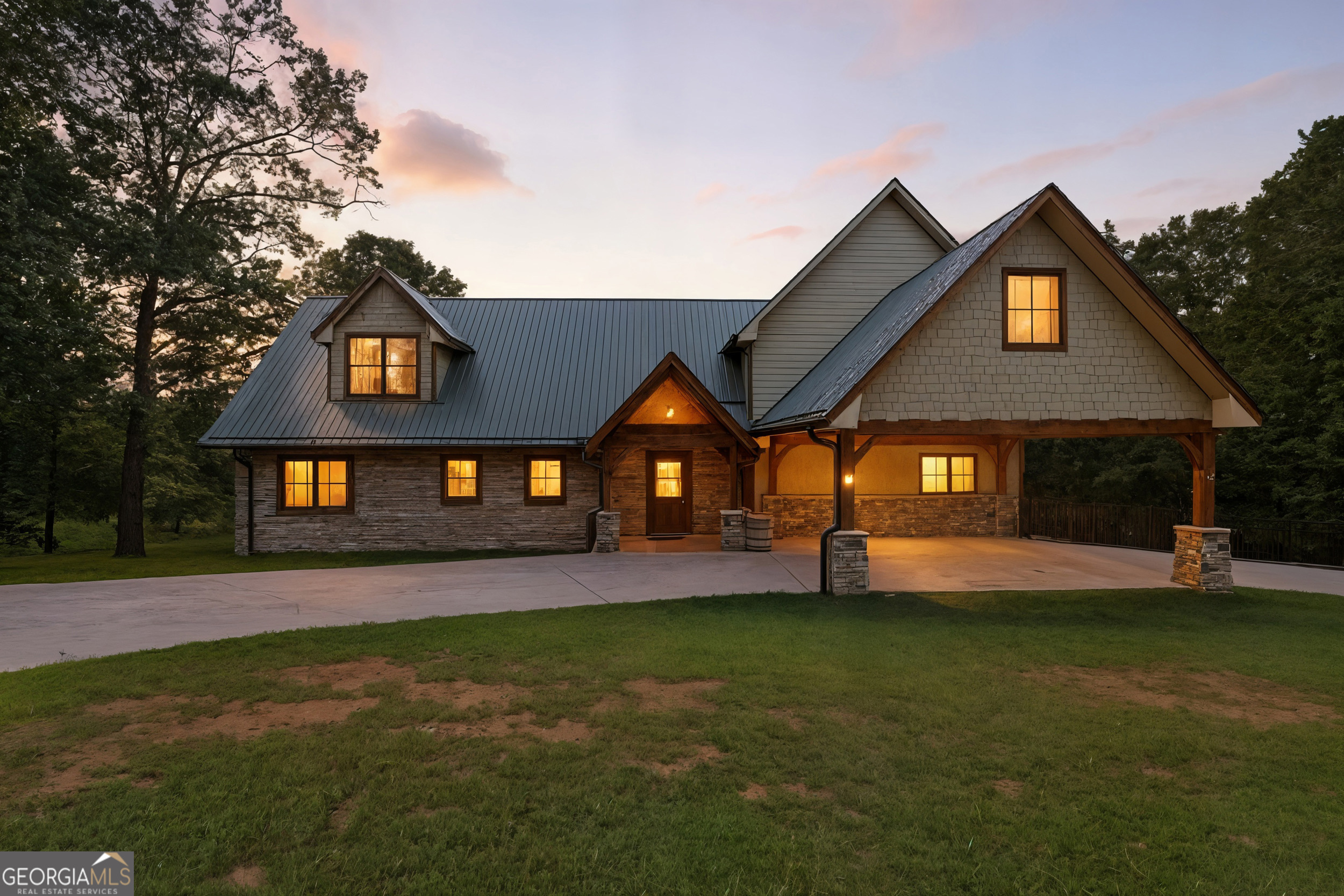 929 Hickory Nut Mountain RD