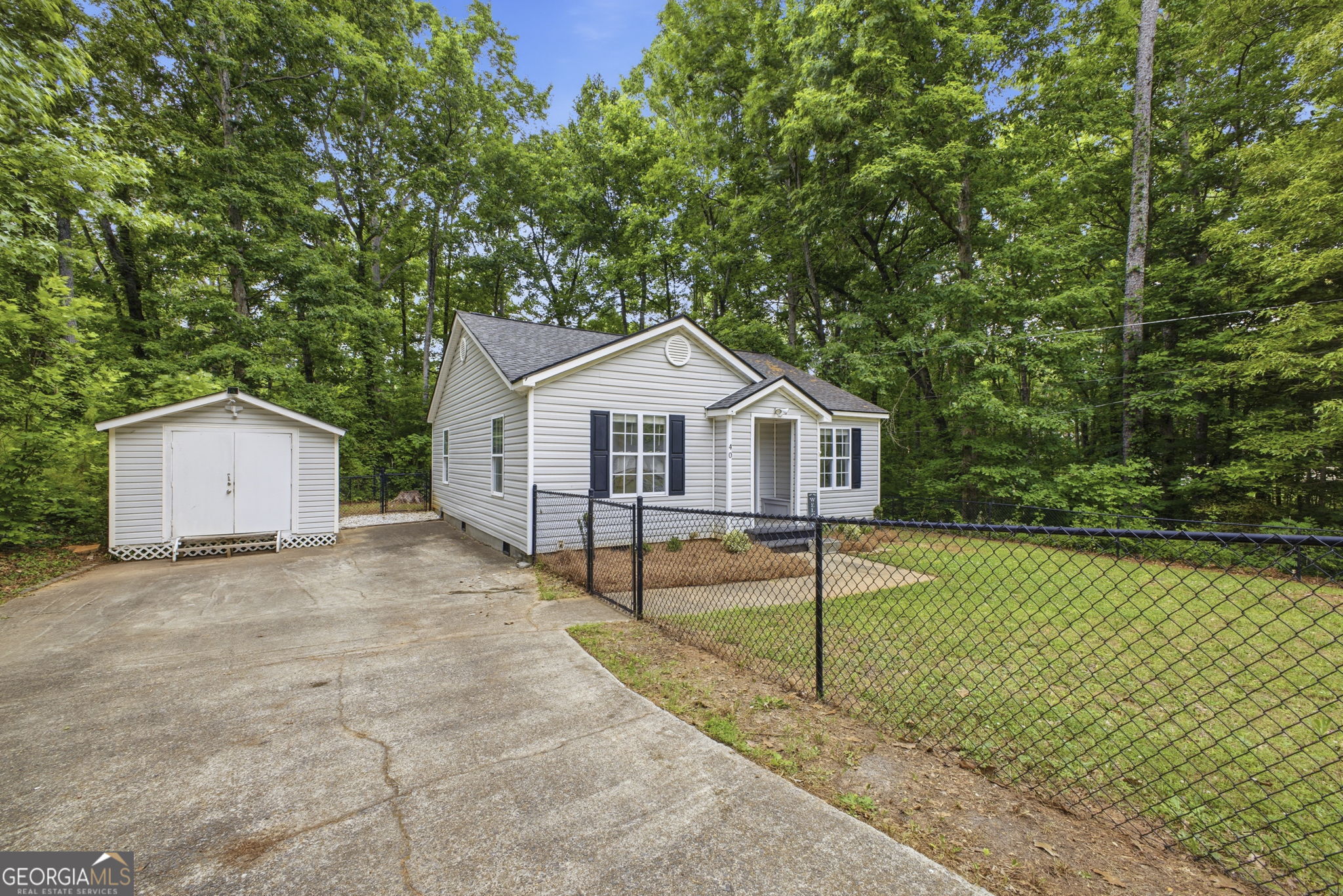 40 Mctier Circle NW