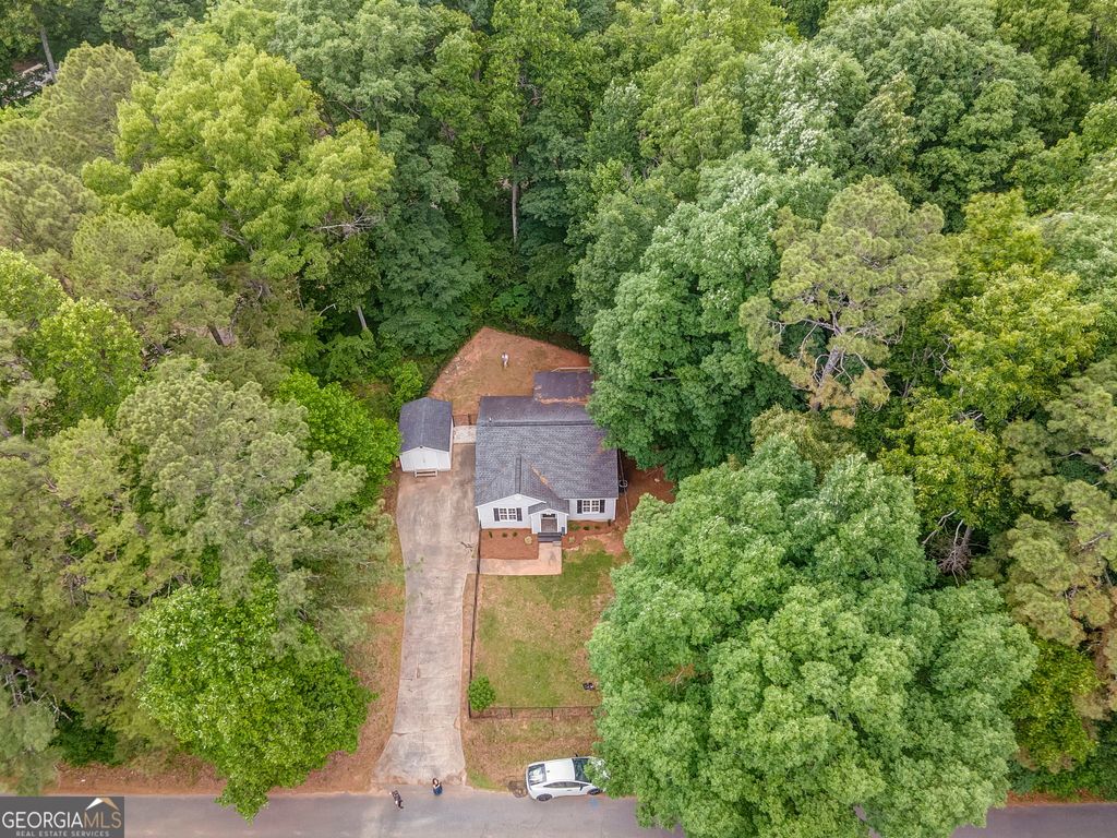 Photo of 40 Mctier Circle NW, Cartersville, GA 30120 (MLS # 10770578)