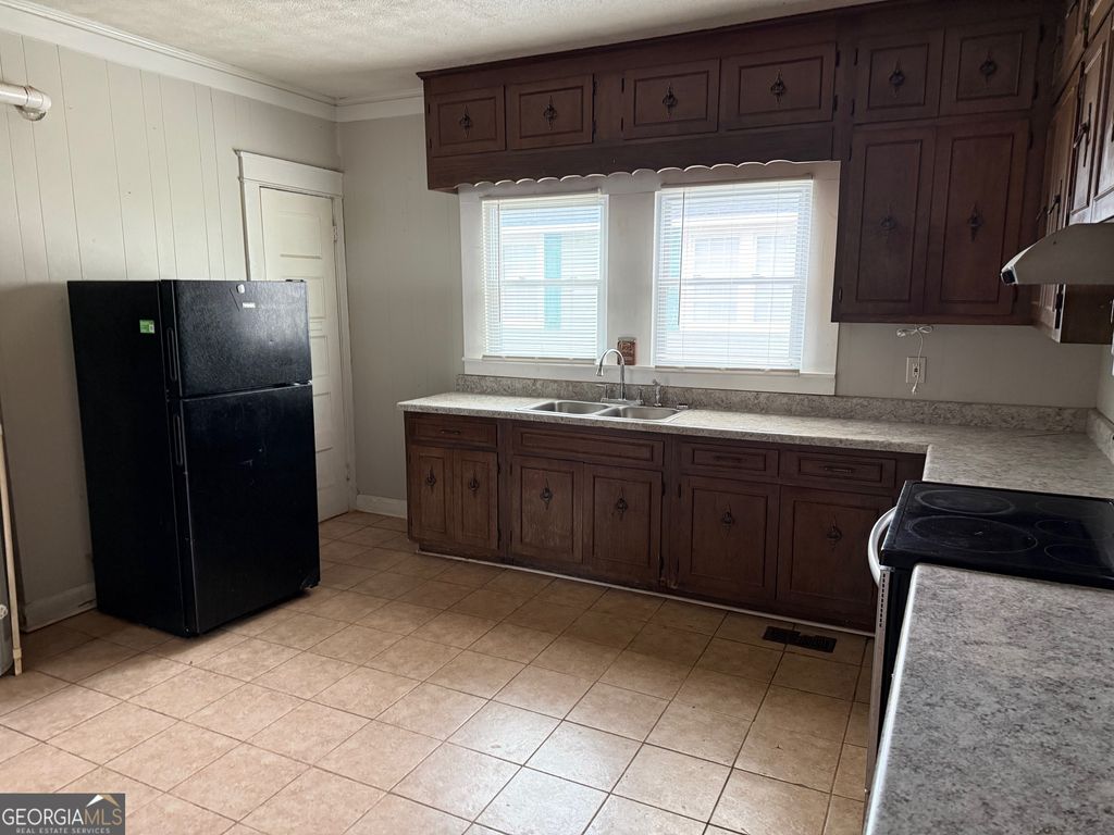 Photo of 129 R Street SW, Thomaston, GA 30286 (MLS # 10694215)