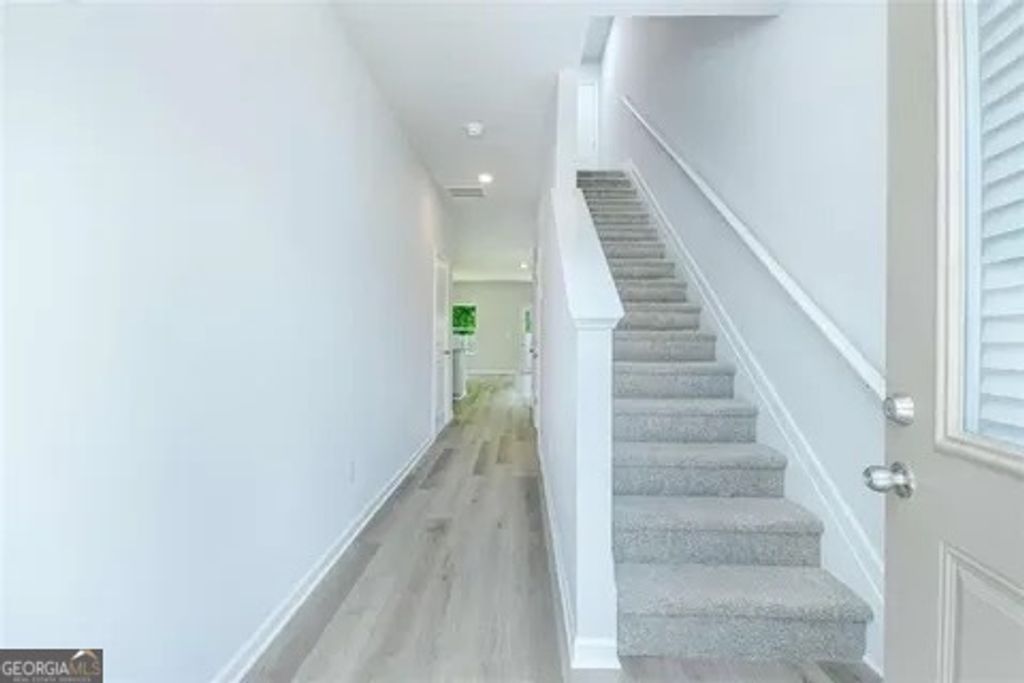 Photo of 141 Village Green Drive NW, Adairsville, GA 30103 (MLS # 10683091)