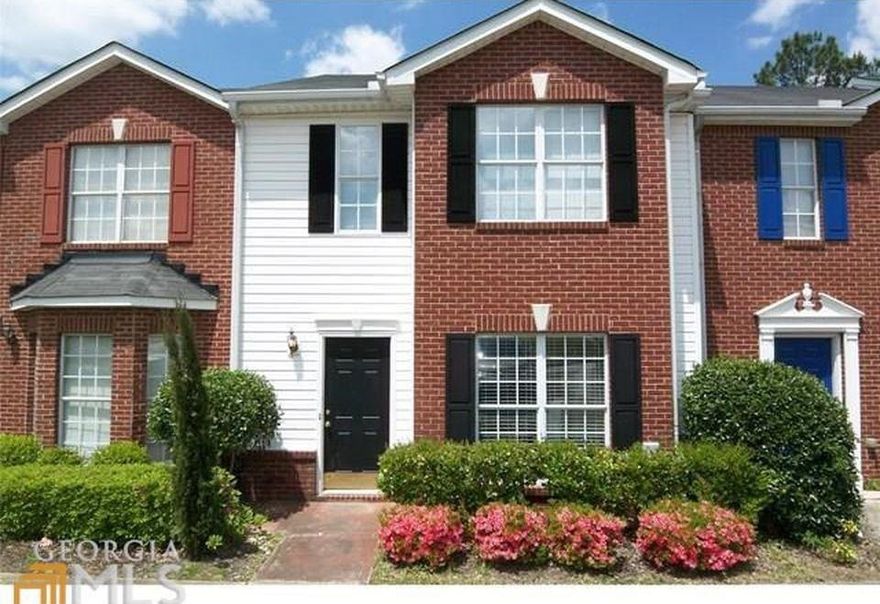 ***All offers due by 12pm on 08/06/21***Don't miss this opportunity to take advantage of this awesome opportunity to purchase this 3 bedroom 2.5 bath end unit townhome located in the highly sought after Lake Ridge Community. This home features lvp flooring, updated paint and granite counter tops. This home is currently tenant occupied and leased for $1150 per month through September 2021. Please do no disturb the tenant. All viewing will be during the due diligence period.