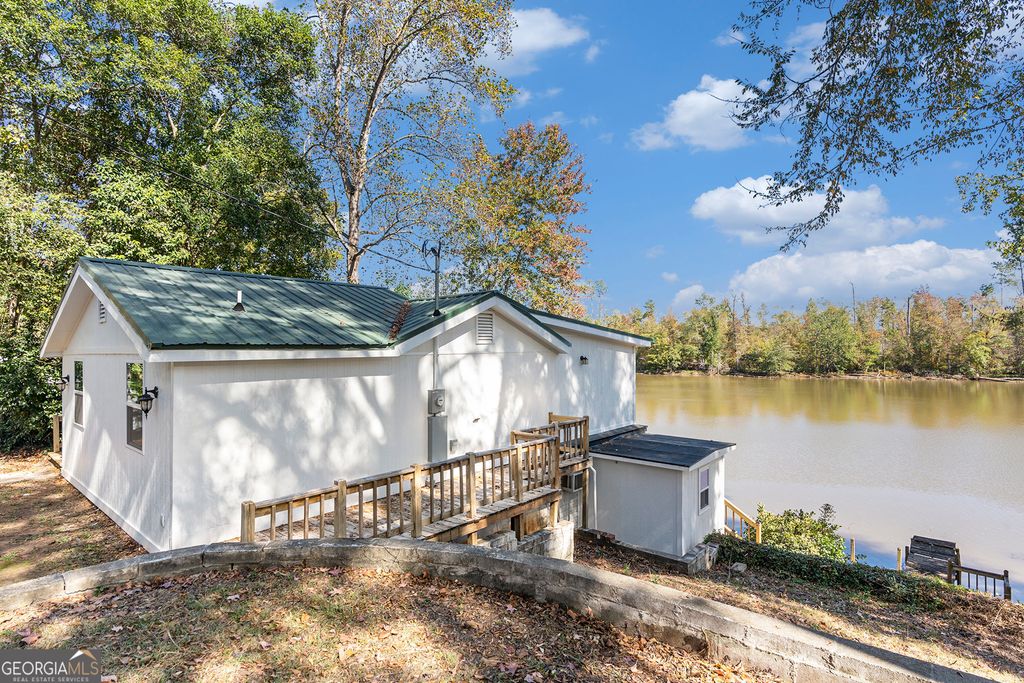 Photo of 201 Cherokee Drive, Jackson, GA 30233 (MLS # 10631417)
