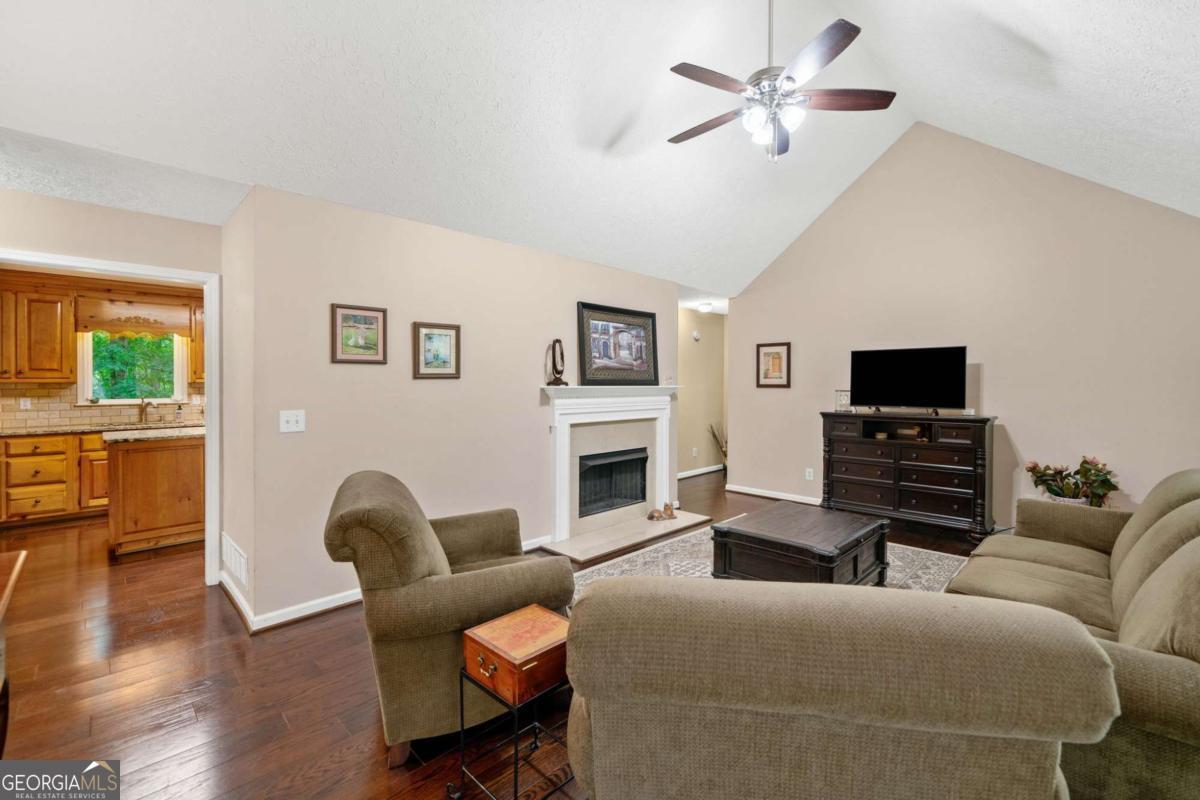 3012 Cypress CV