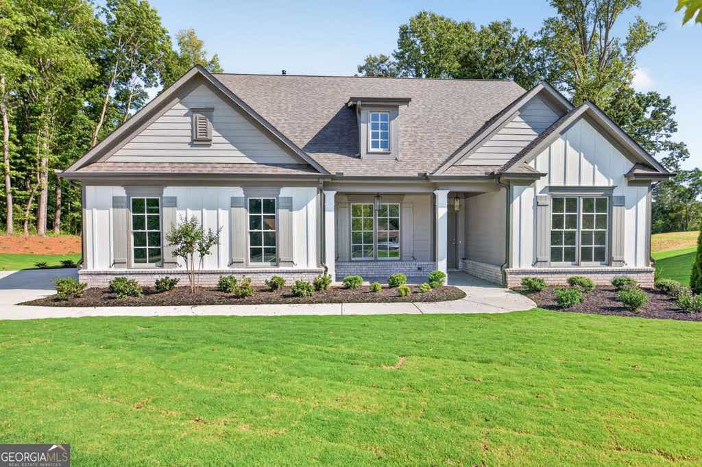 Photo of 4767 E Reed Road, Gainesville, GA 30507 (MLS # 10829113)
