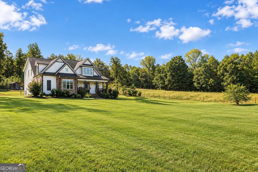 Photo of 2454 Adams Road, The Rock, GA 30285 (MLS # 10871564)