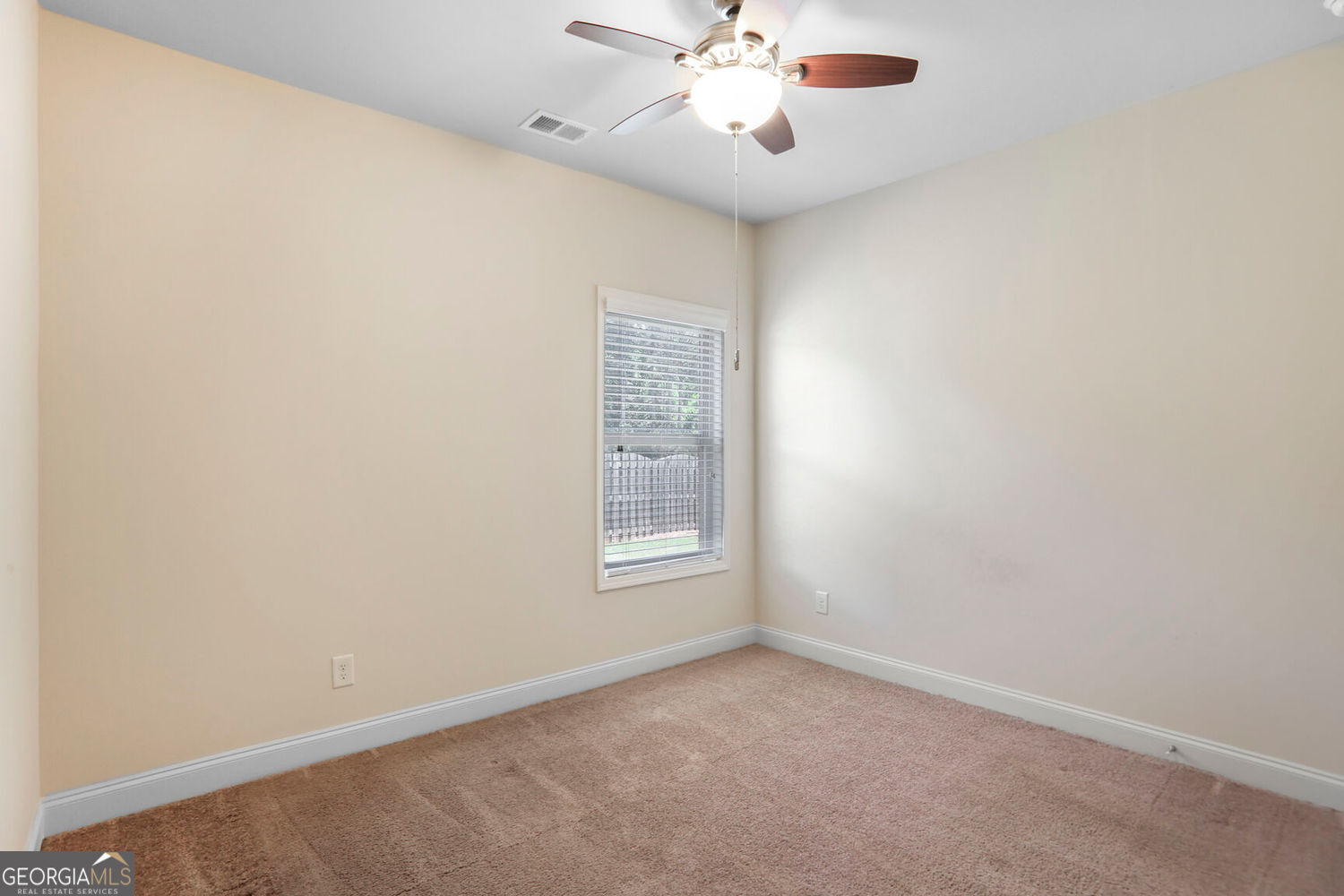 Cumming, Georgia 30040, United States, 3 Bedrooms Bedrooms, ,2 BathroomsBathrooms,Residential,Pending,126513