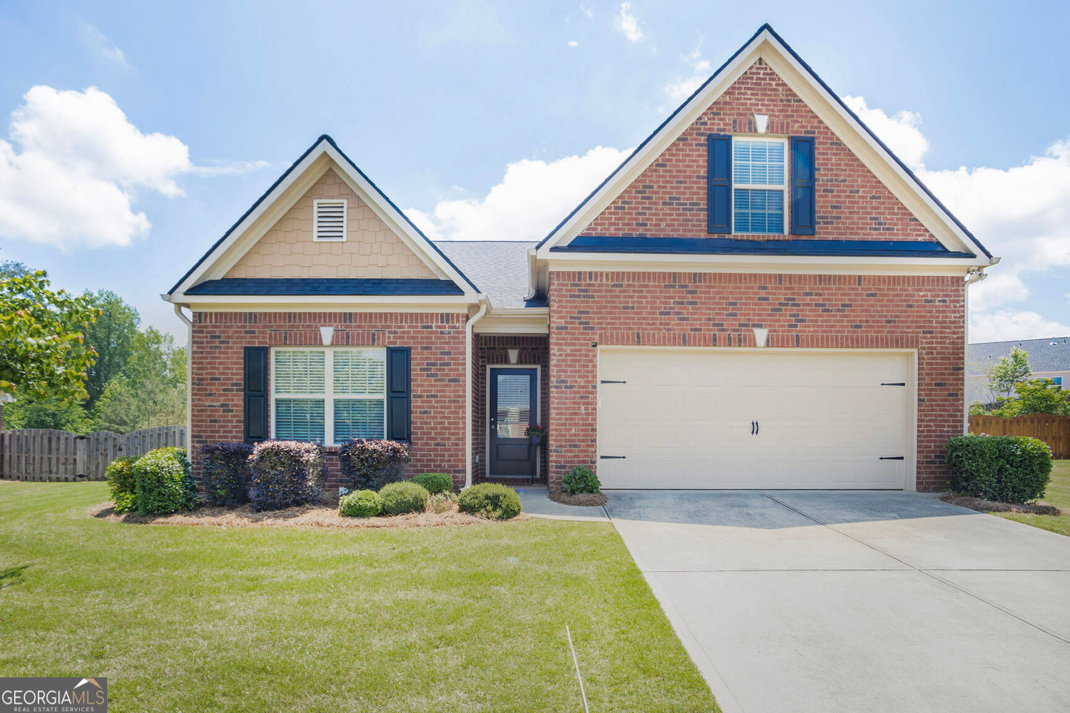 Cumming, Georgia 30040, United States, 3 Bedrooms Bedrooms, ,2 BathroomsBathrooms,Residential,Pending,126513