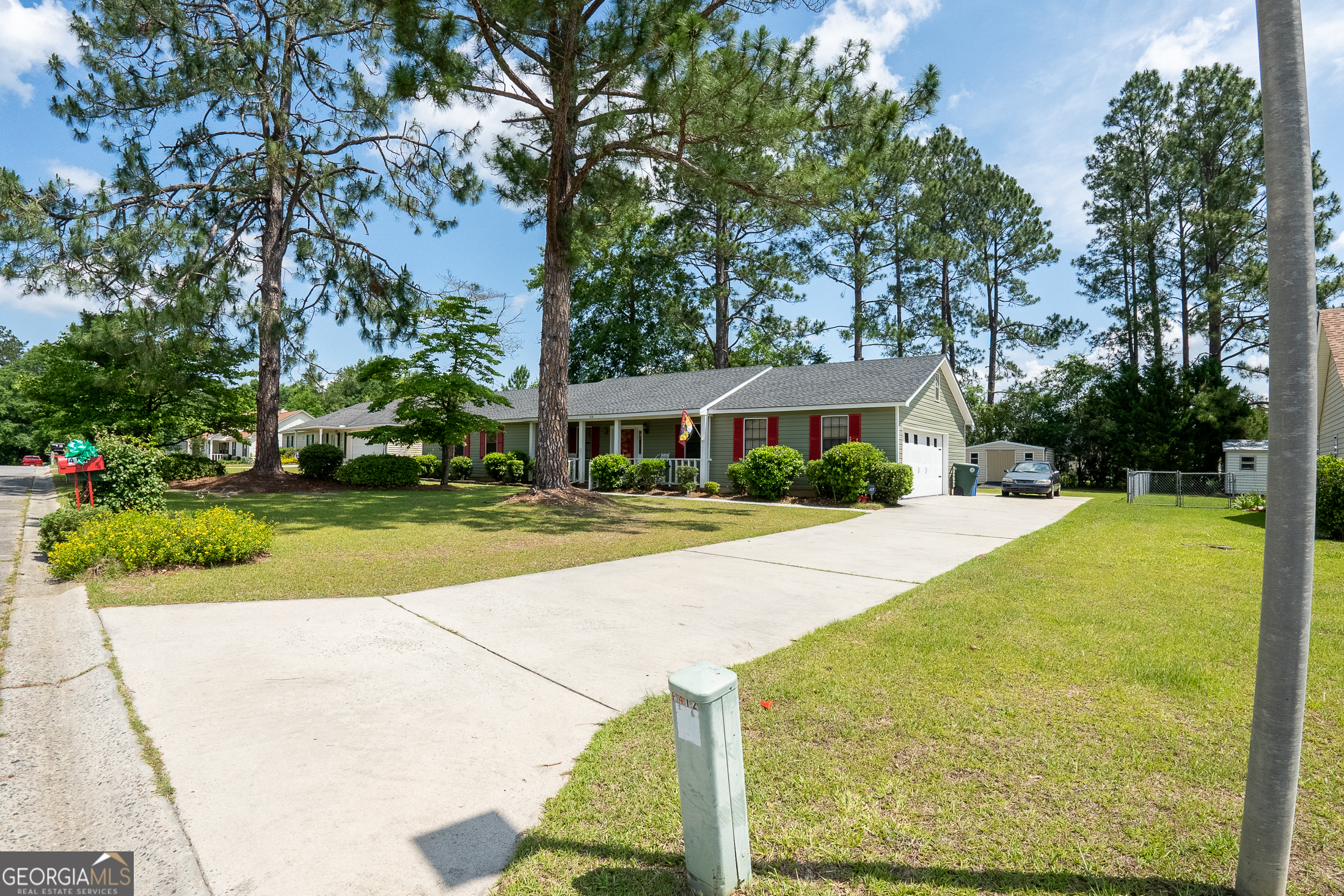 414 Allen DR