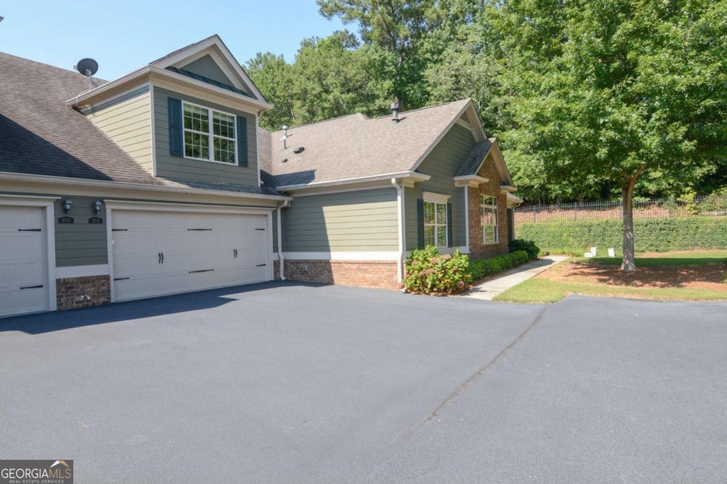 Photo of 4715 Flycatcher Drive, Alpharetta, GA 30004 (MLS # 10828003)