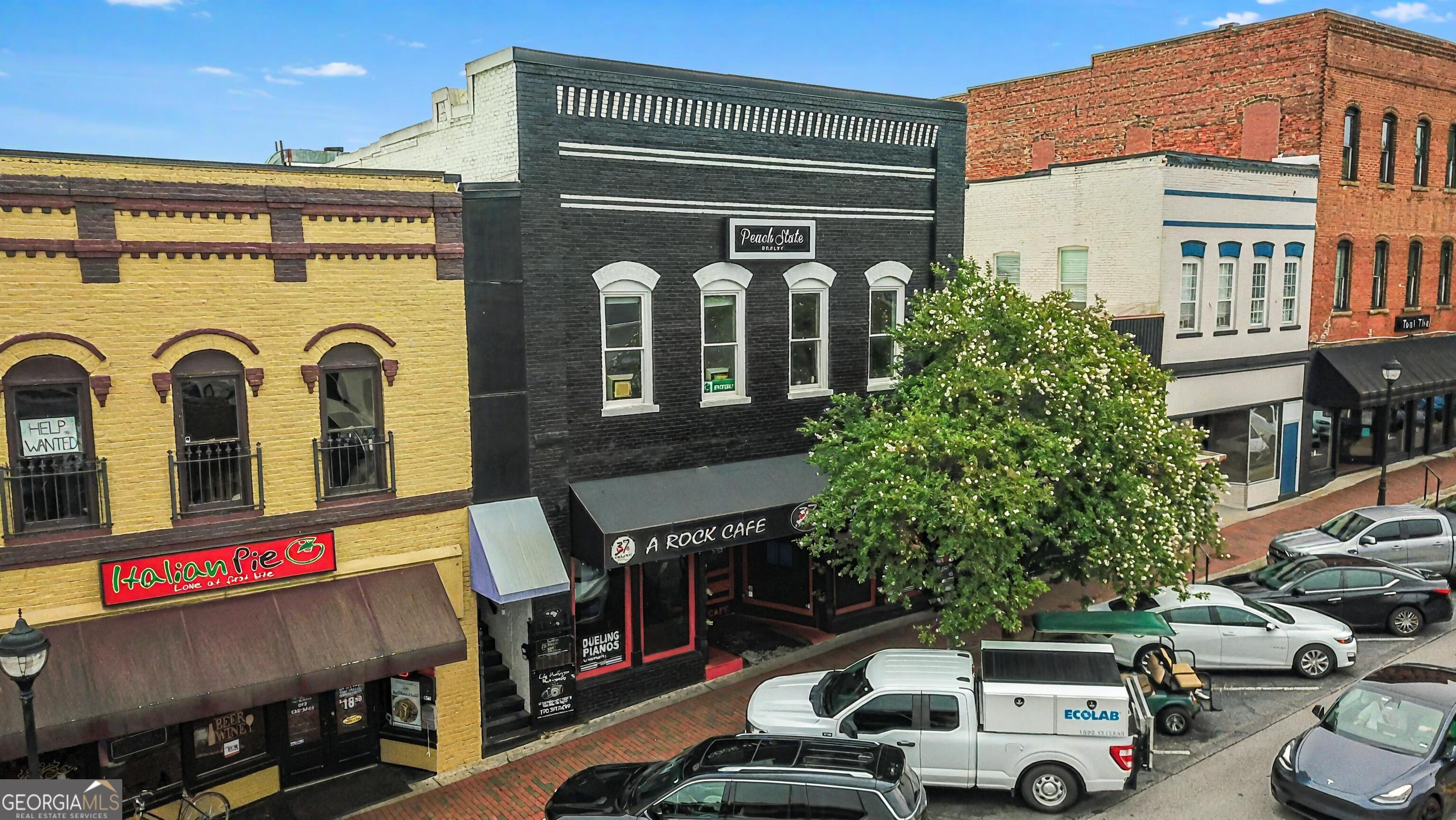 37 E Main ST