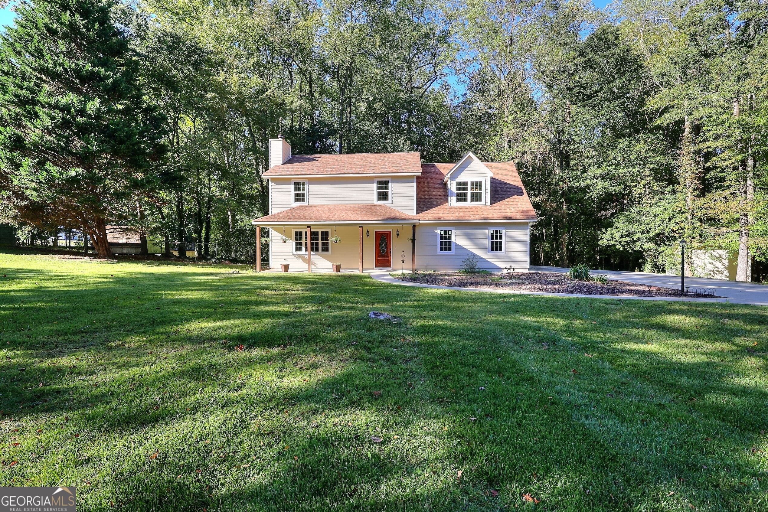 1826 Patricia LN