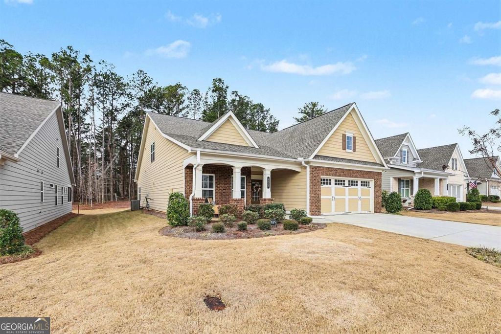 Photo of 555 Timberbrook Drive, Sharpsburg, GA 30277 (MLS # 10670649)