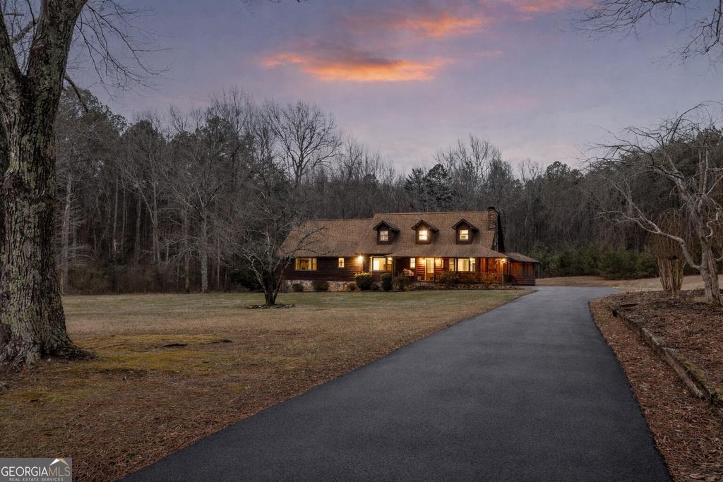 Photo of 446 Jamestown Road, Menlo, GA 30731 (MLS # 10708587)