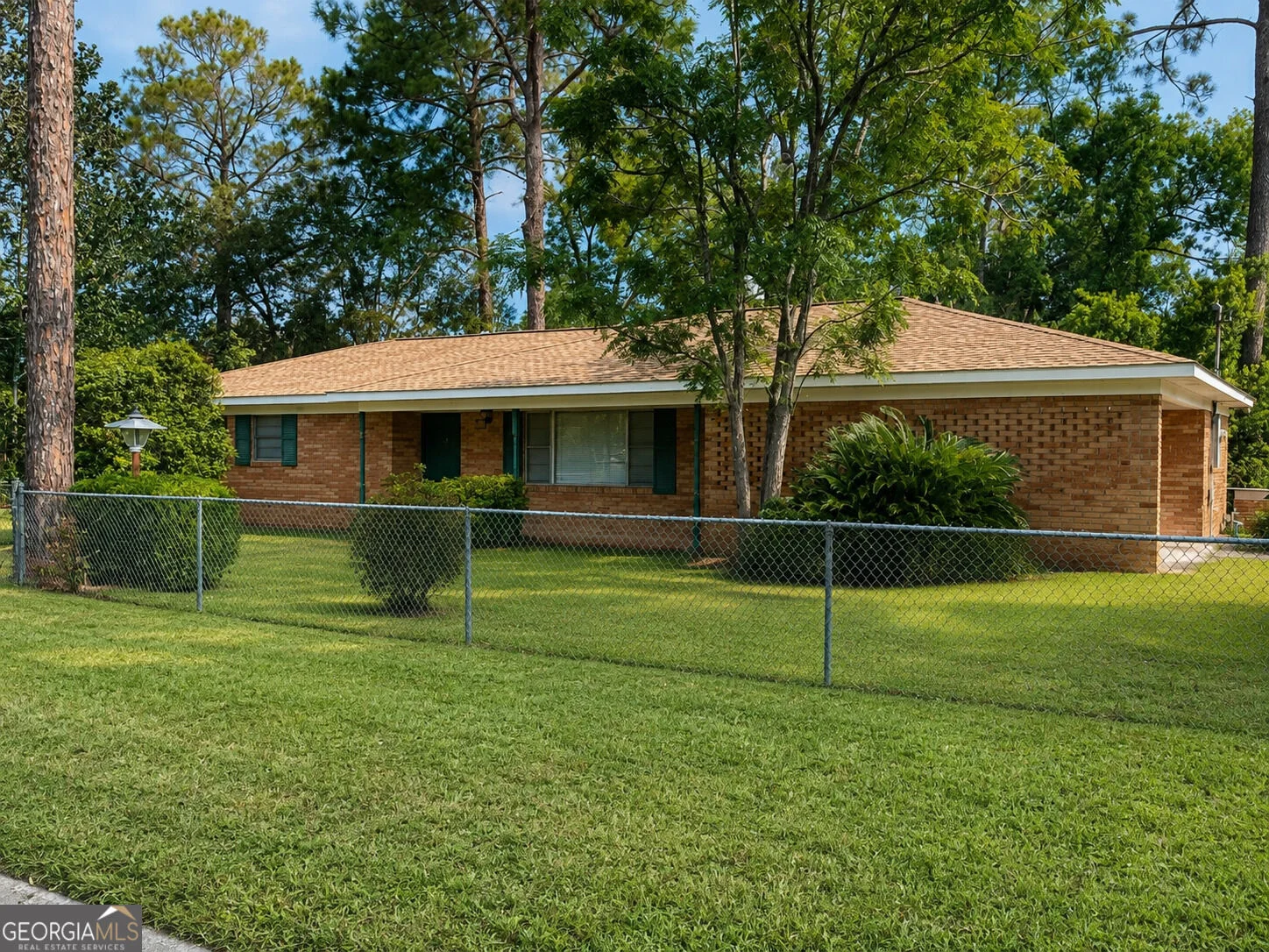 2100 Ben Hill Avenue, Waycross, GA, 31503