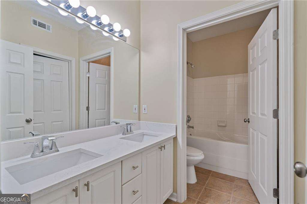 1203 Vinings Forest LN SE 12