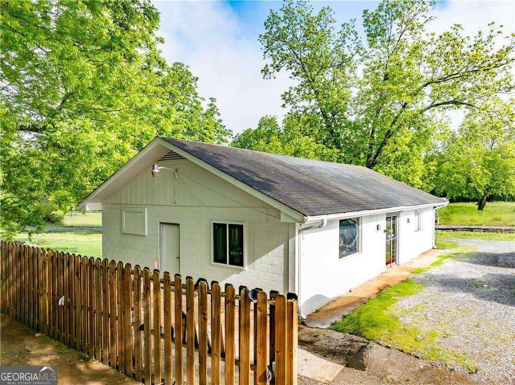 5375 Clarks Bridge RD