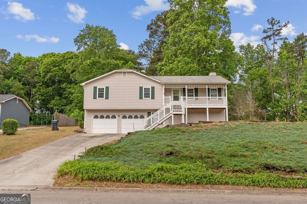 Photo of 2750 Old Ivy Court, Buford, GA 30519 (MLS # 10756718)