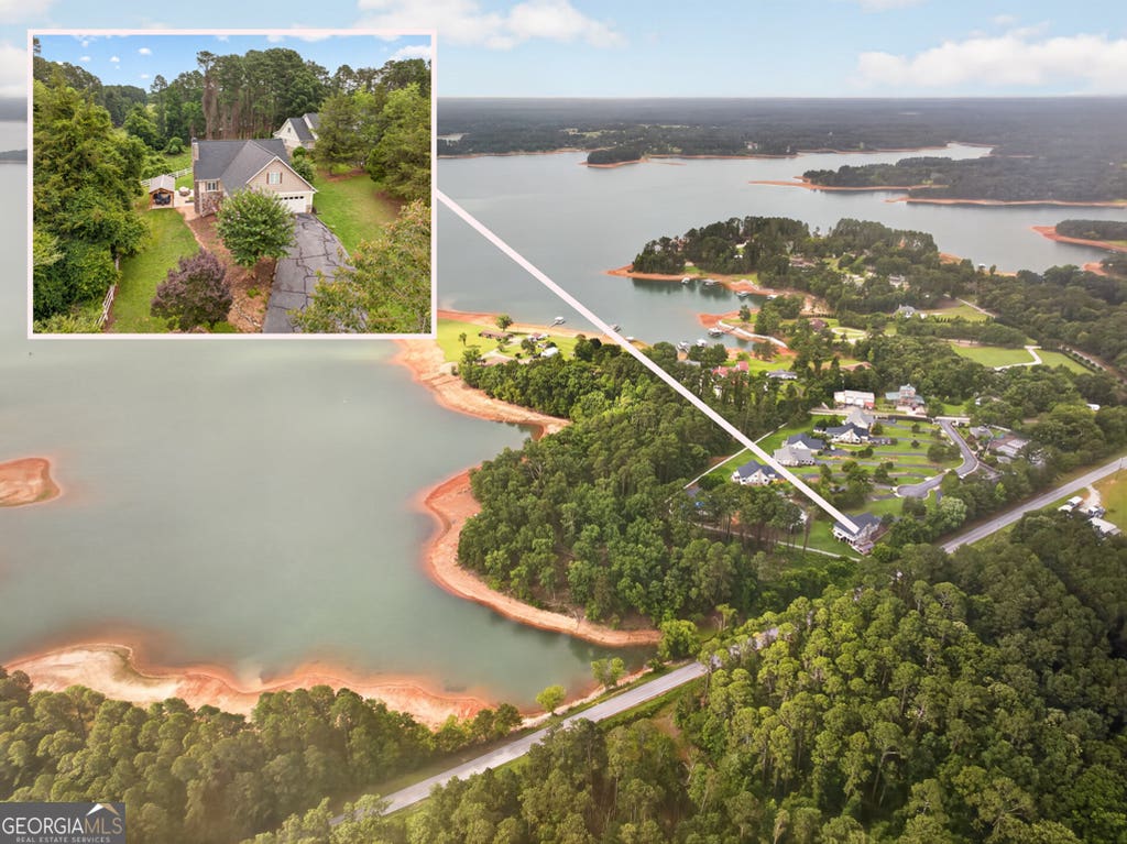 Photo of 59 Players Lane, Hartwell, GA 30643 (MLS # 10790315)