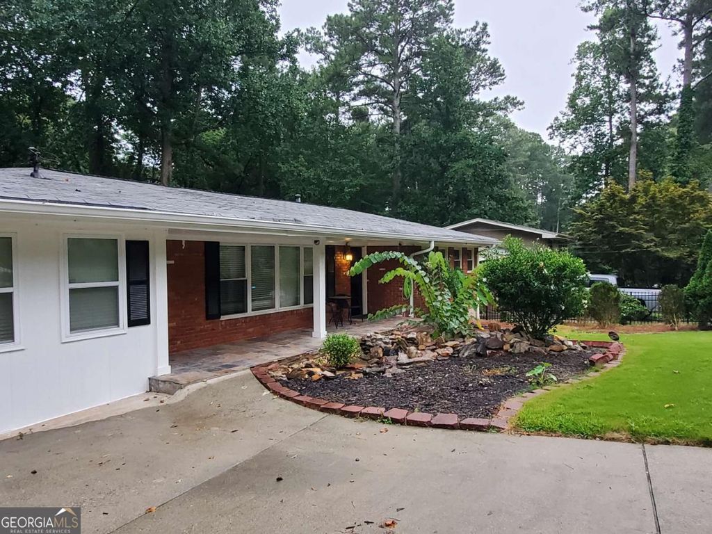 Photo of 2473 Woodacres Road NE, Atlanta, GA 30345 (MLS # 10741884)