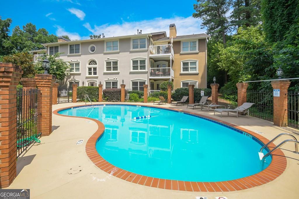 1538 Chantilly DR NE 234
