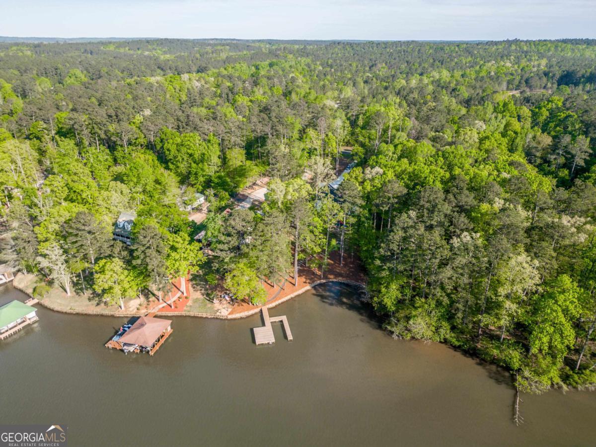 3694 Lake Crest DR