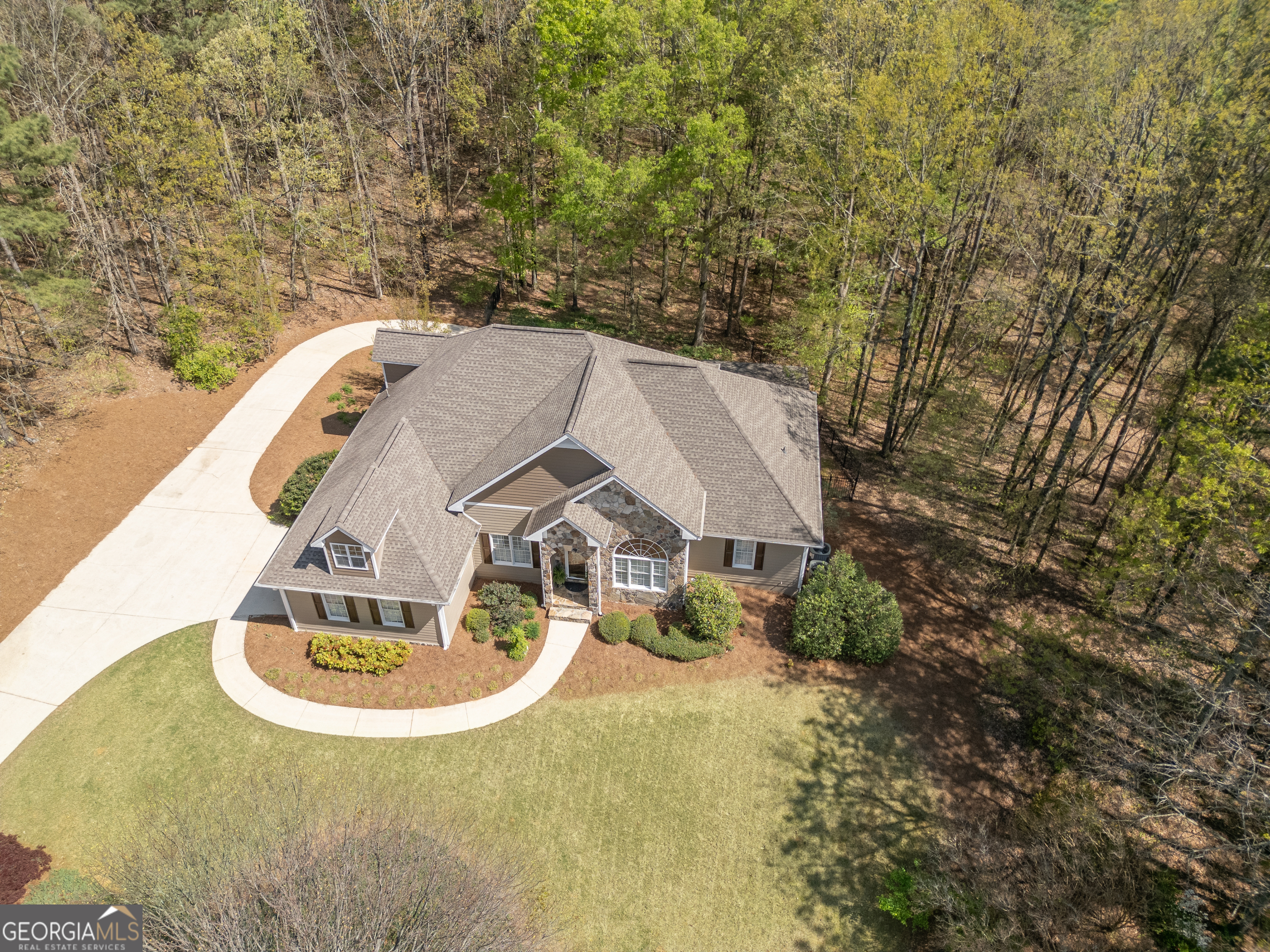 Clarkesville, Georgia 30523, United States, 5 Bedrooms Bedrooms, ,5 BathroomsBathrooms,Residential,Active,109158