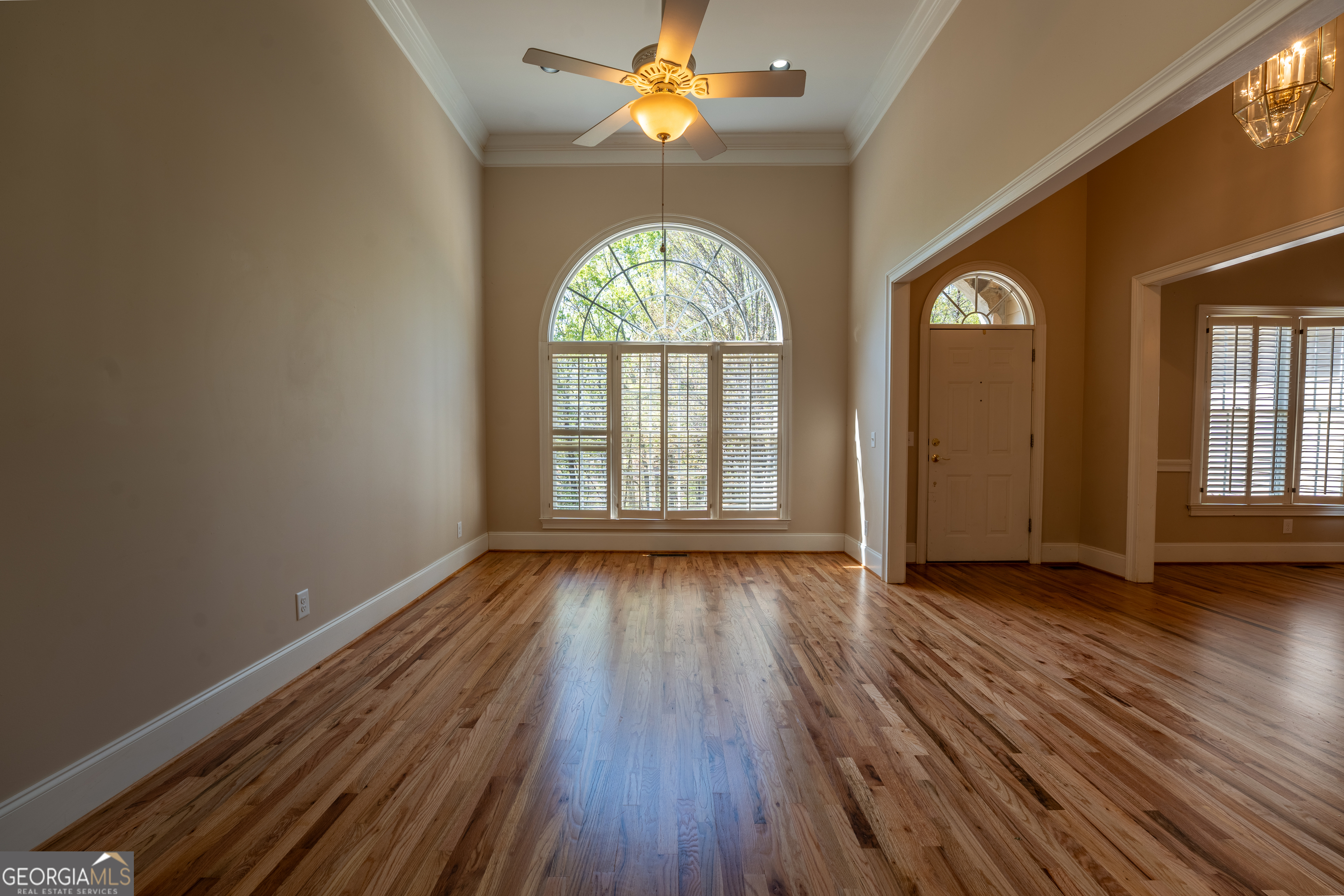 Clarkesville, Georgia 30523, United States, 5 Bedrooms Bedrooms, ,5 BathroomsBathrooms,Residential,Active,109158