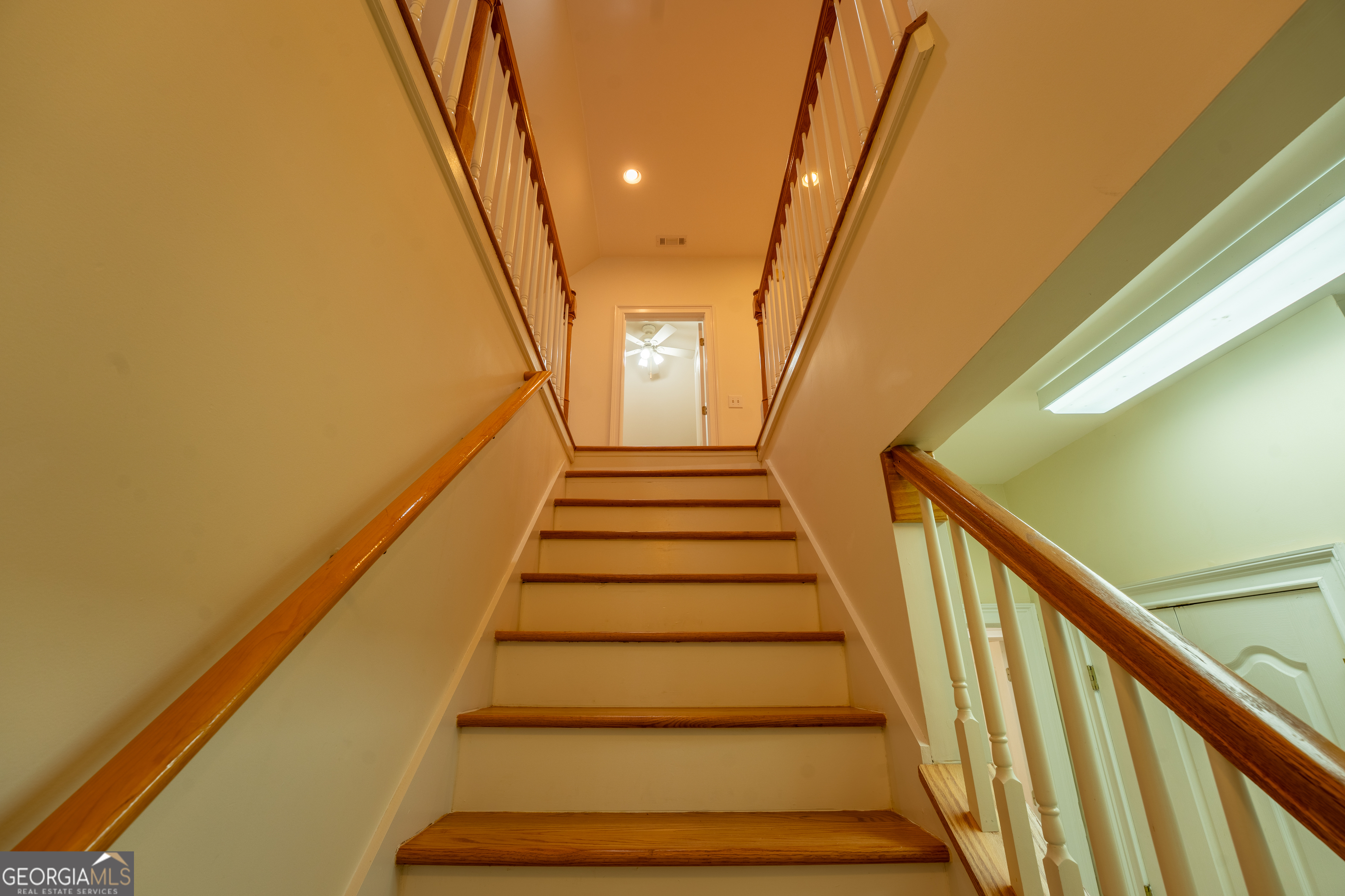 Clarkesville, Georgia 30523, United States, 5 Bedrooms Bedrooms, ,5 BathroomsBathrooms,Residential,Active,109158