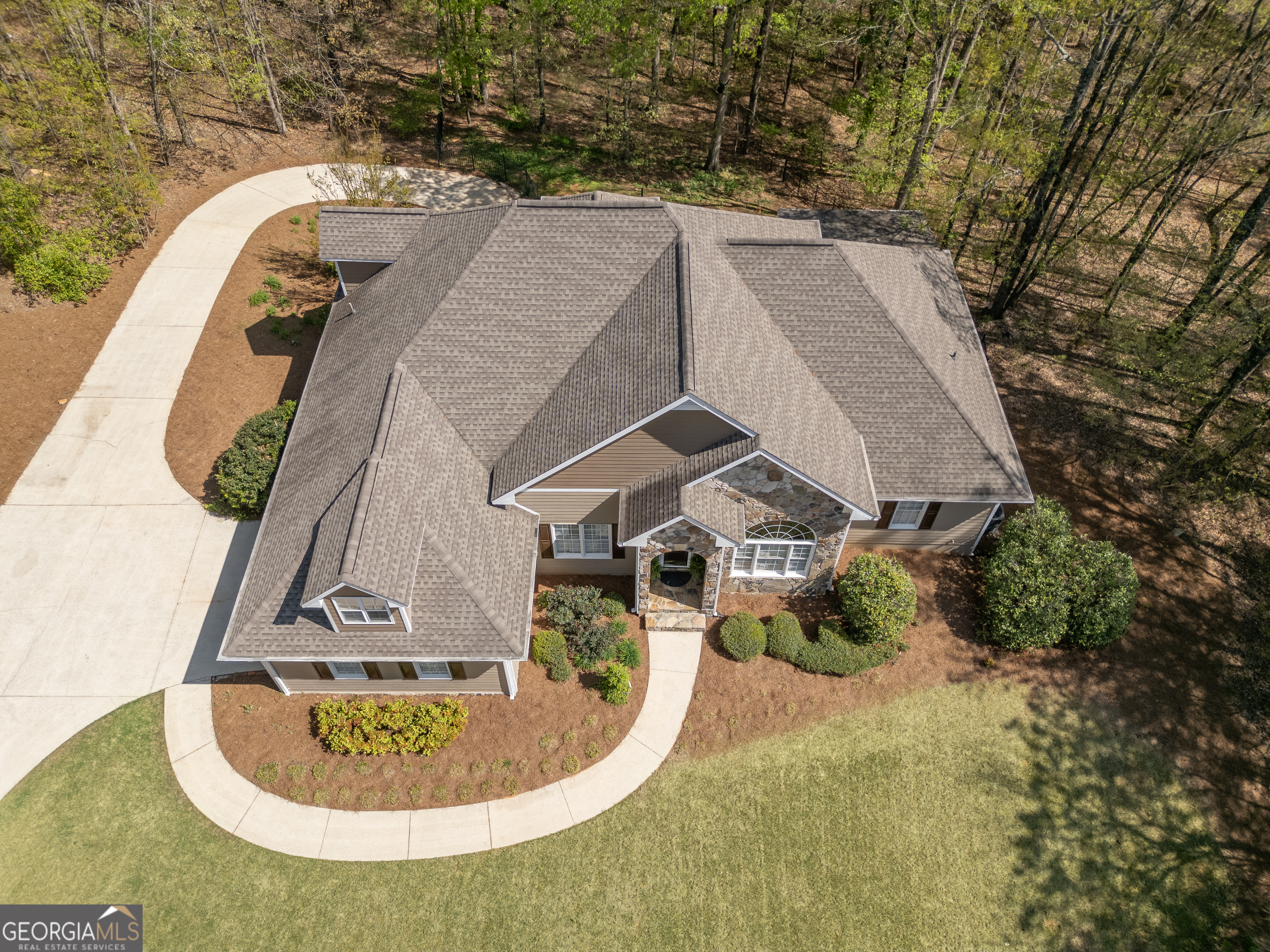 Clarkesville, Georgia 30523, United States, 5 Bedrooms Bedrooms, ,5 BathroomsBathrooms,Residential,Active,109158