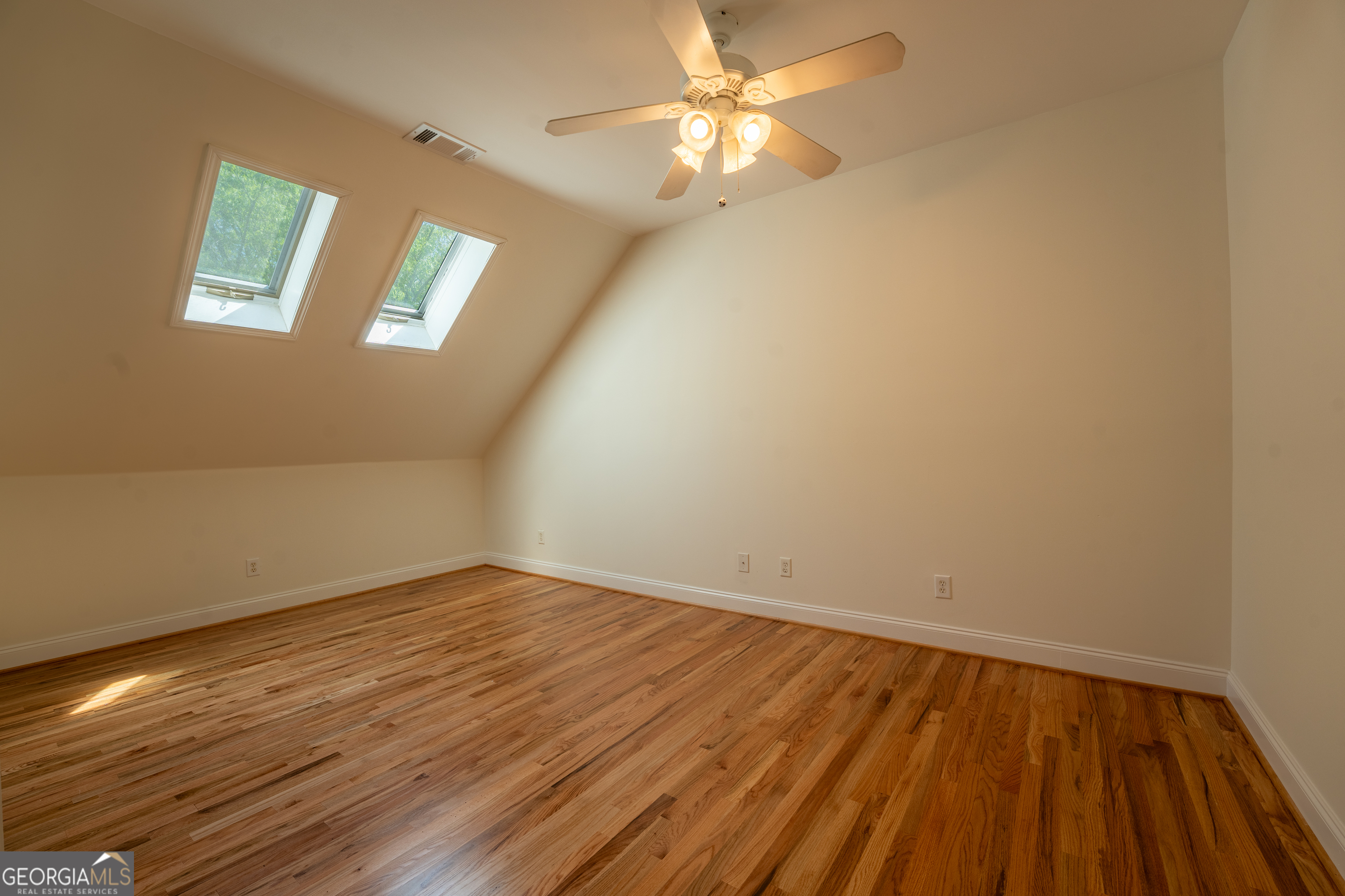 Clarkesville, Georgia 30523, United States, 5 Bedrooms Bedrooms, ,5 BathroomsBathrooms,Residential,Active,109158