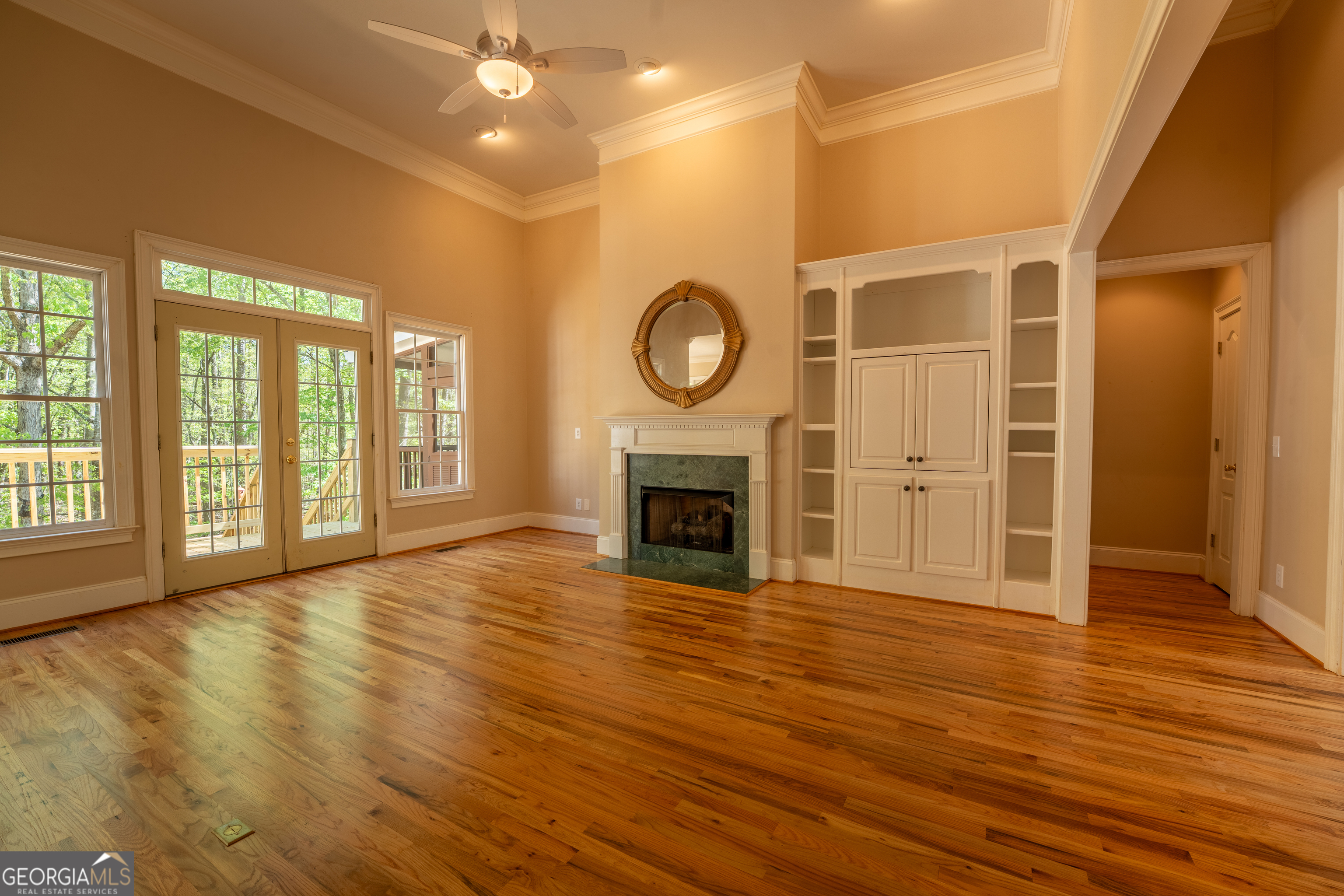 Clarkesville, Georgia 30523, United States, 5 Bedrooms Bedrooms, ,5 BathroomsBathrooms,Residential,Active,109158