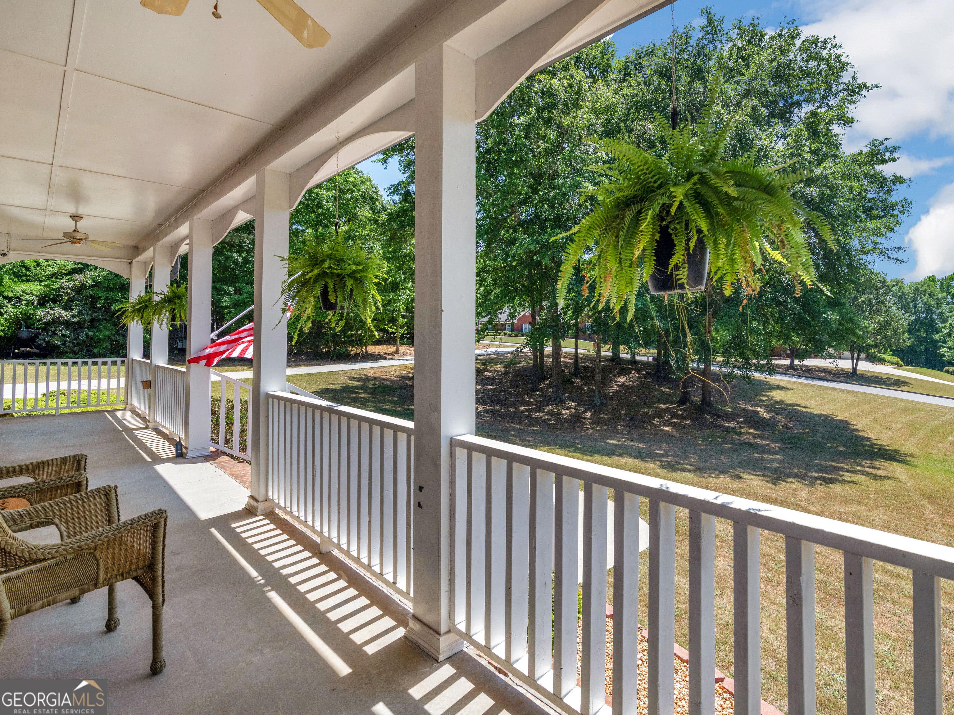511 Clearwater DR