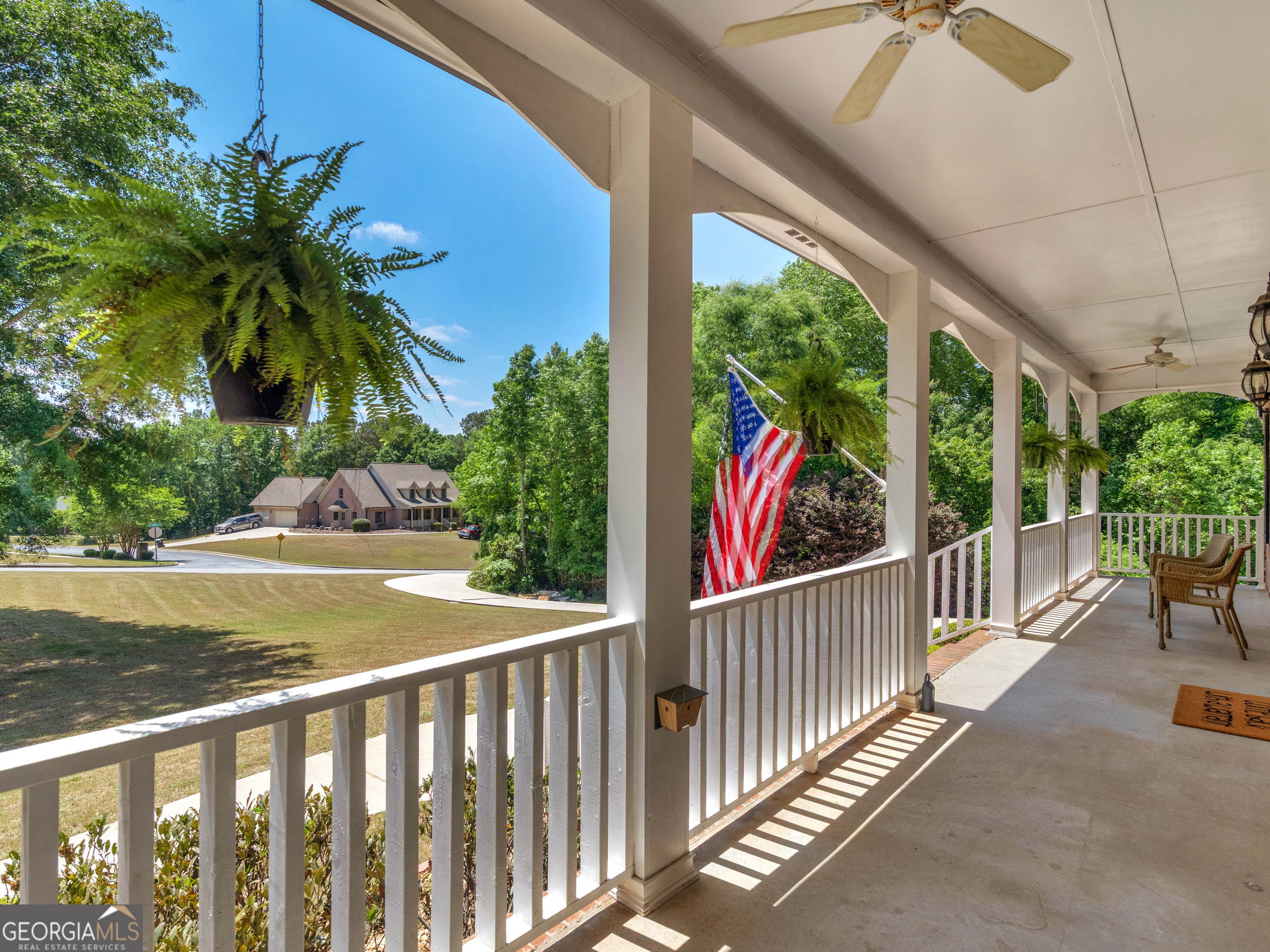 511 Clearwater DR