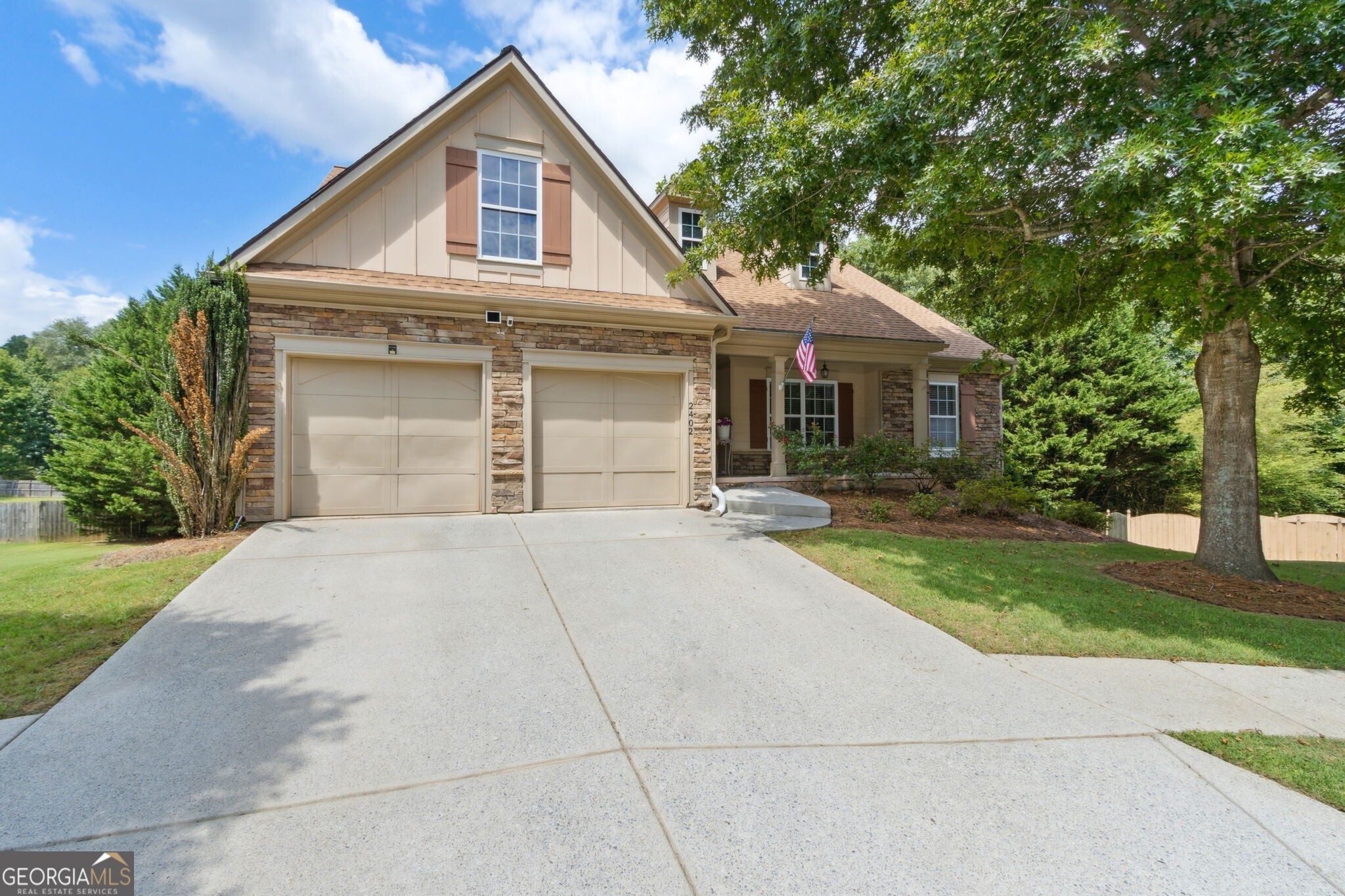 2402 Jasmine Glen DR