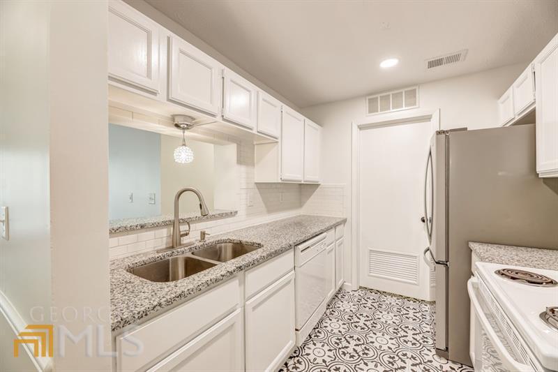 Roswell Springs - Residential Lease