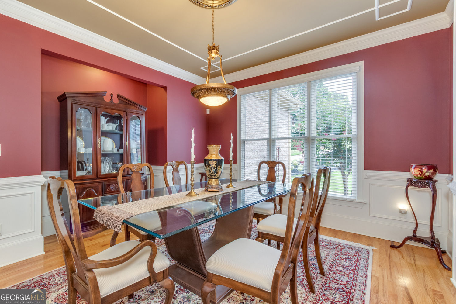 Alpharetta, Georgia 30022, United States, 5 Bedrooms Bedrooms, ,5 BathroomsBathrooms,Residential,Pending,182551