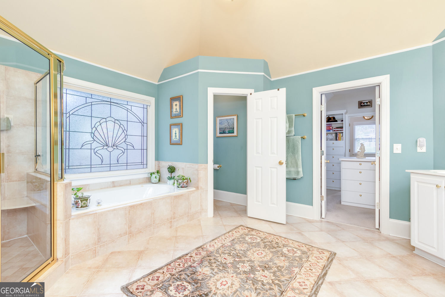 Alpharetta, Georgia 30022, United States, 5 Bedrooms Bedrooms, ,5 BathroomsBathrooms,Residential,Pending,182551